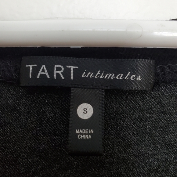 Tart Black and Gold Pajama Lounge Dress Sixe Small - Picture 2 of 6